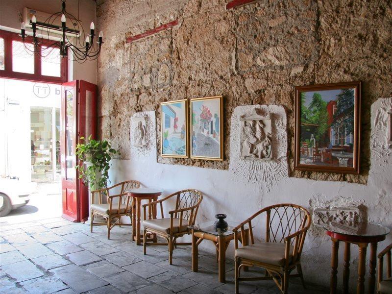 Παραδοσιακό Ξενοδοχείο και Εστιατόριο Κινύρας Πάφος Εξωτερικό φωτογραφία